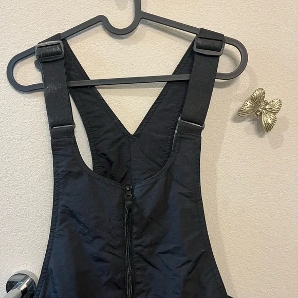 Elegant Black Women's Jumpsuit Ski Snowboard coveralls - Picture 2 of 6